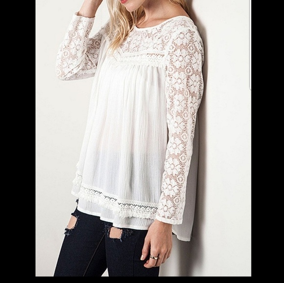 Umgee Tops - Ungee USA Longsleeve gauze & lace white top blouse